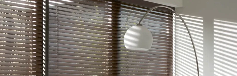 Flexalum Persianas de madera, imagen de familia del fabricante