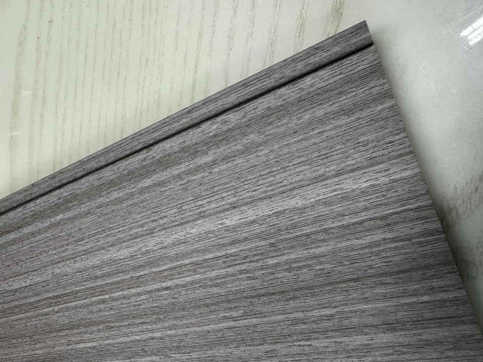 AL223-10511 · Perfil terminal revestido, imagen del fabricante