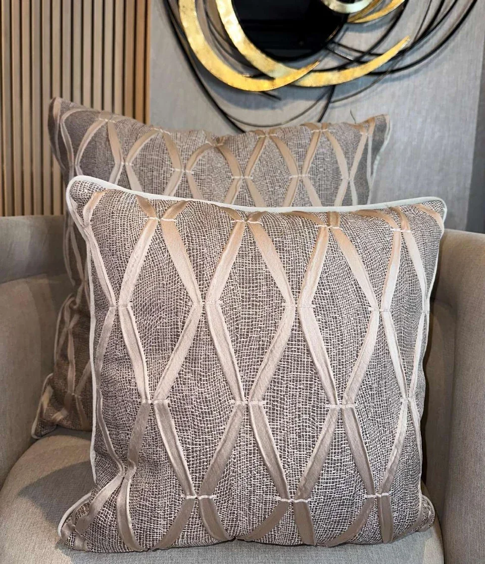 Kusadasi CM4557, imagen del fabricante