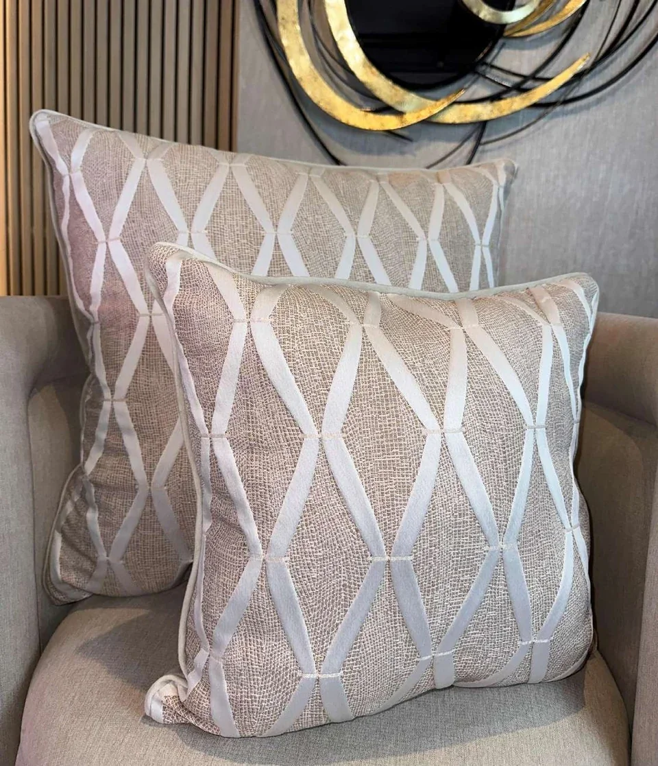 Kusadasi CM4556, imagen del fabricante
