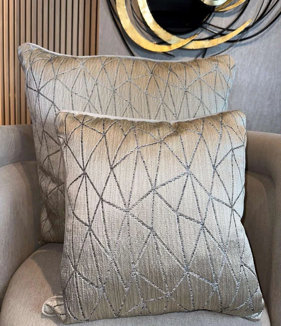 Kusadasi CM4573, imagen del fabricante